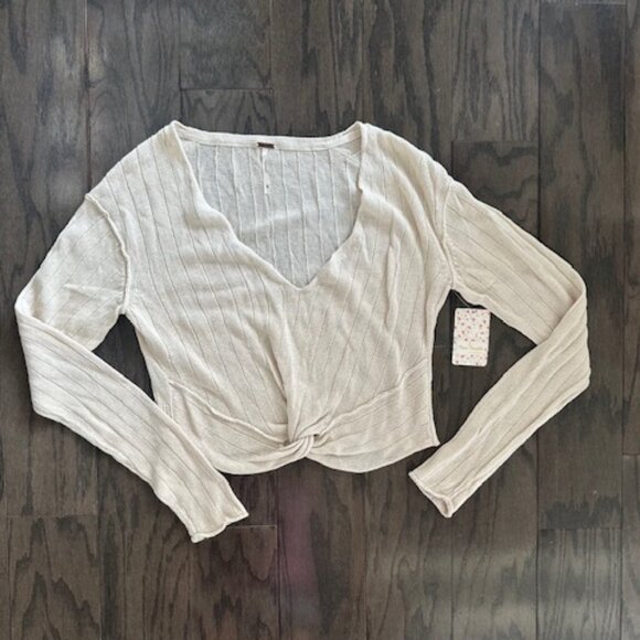 Free People NWT "Got Me Twisted" V Neck Sweater - Picture 13 of 16